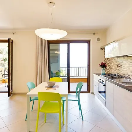Calipso Seaview Flat With Private Parking Appartamento Taormina